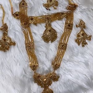 Traditional necklace